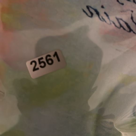 Colorful Art You Wear Long Sleeve Pullover XL - Picture 12 of 12